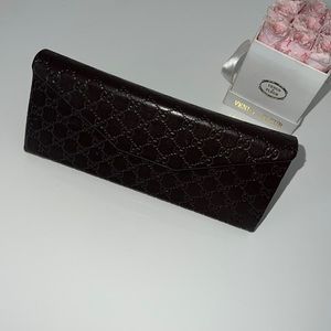 GUCCI SUNGLASS CASE